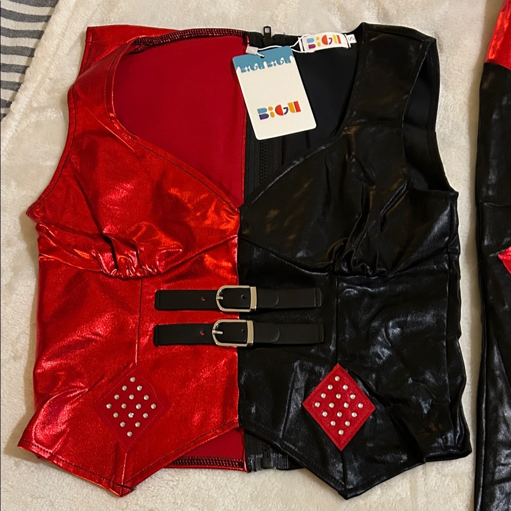Red and Black Joker Costume for Women - Picture 3 of 7